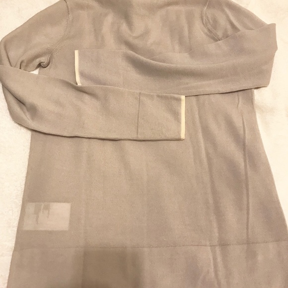 Club Monaco Wool Light Sweater (XS) Color Lavender - Picture 6 of 7